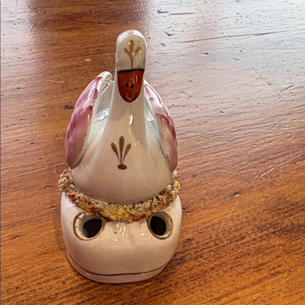 Vintage Ceramic Swan Figurine with Pink Accents - Picture 9 of 9